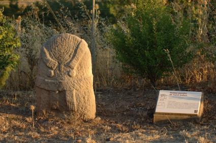Reproduction de la Statue-menhir de Saint-Julien