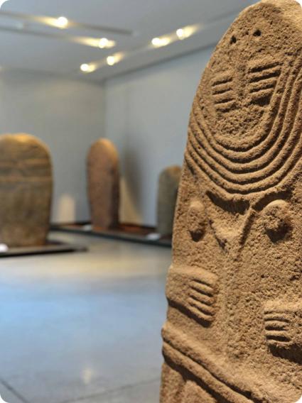 Statue-Menhir dans le musée Fenaille